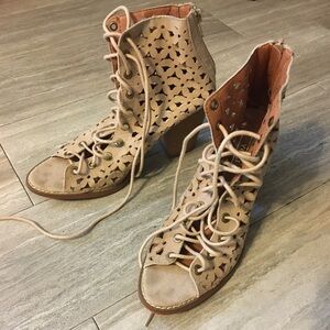 Yoko lace up heeled boots shoes 7
